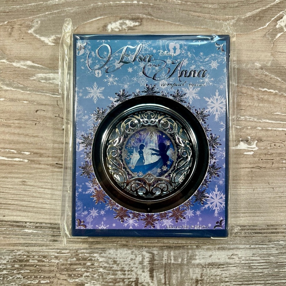 RARE 2015 Disney x Sephora Frozen Compact Mirror  Limited Edition ANNA and ELSA